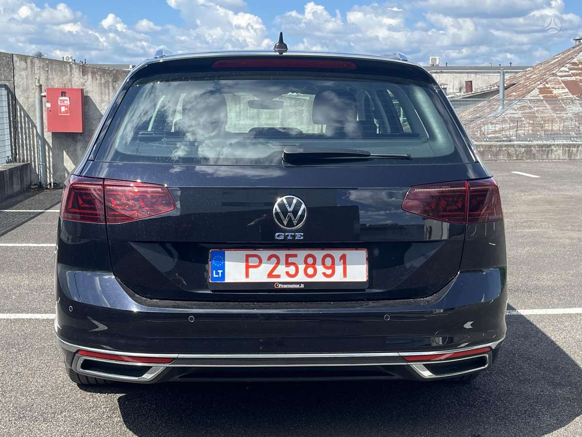 Volkswagen Passat - 5