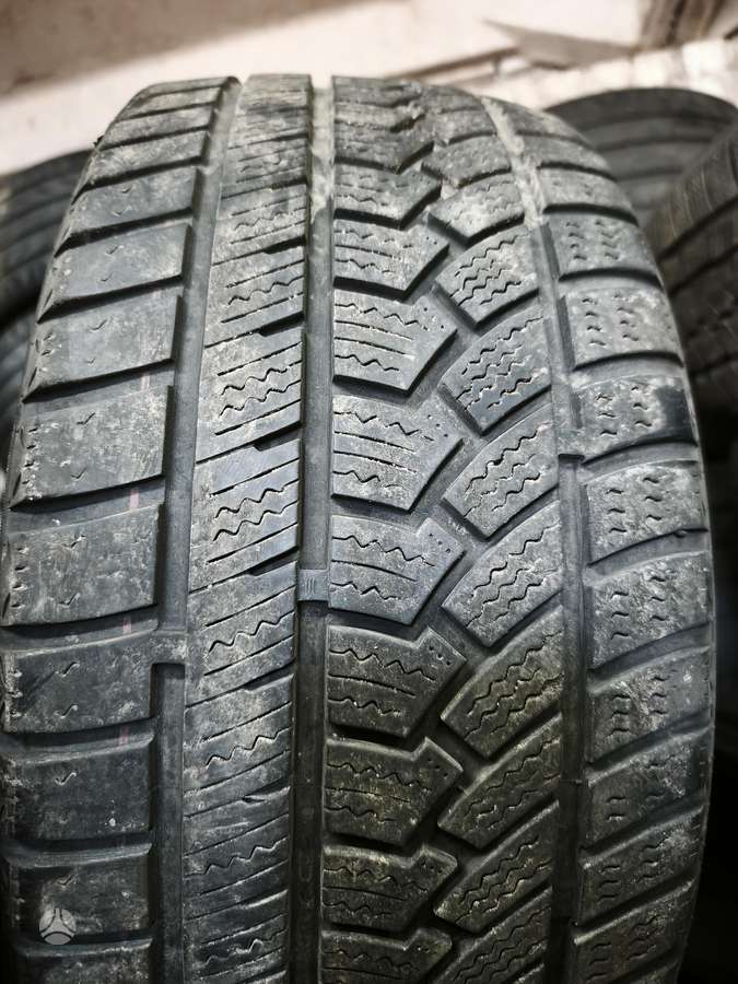 Sunfull SF-282, žieminės 225/40 R18