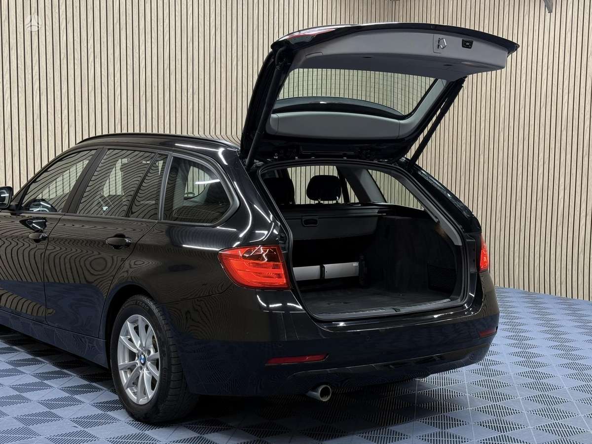 BMW 320, 2.0 l., wagon