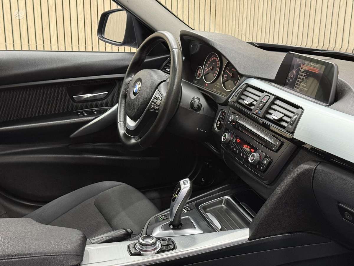 BMW 320, 2.0 l., wagon