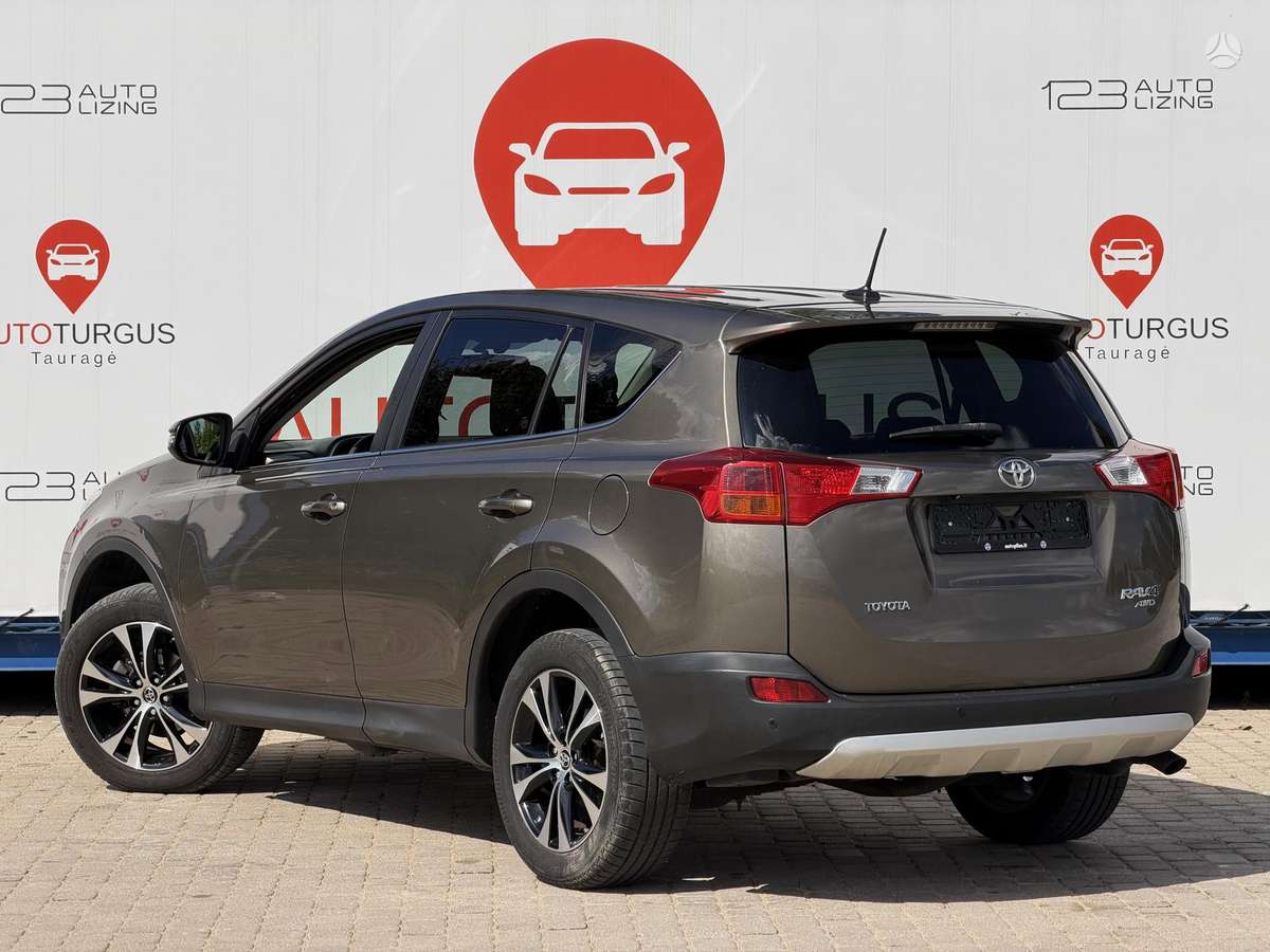 Toyota RAV4 - 6