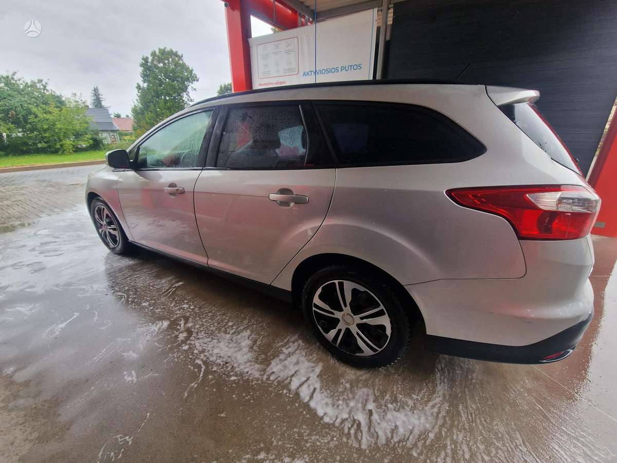 Ford Focus, 1.6 l., Универсал