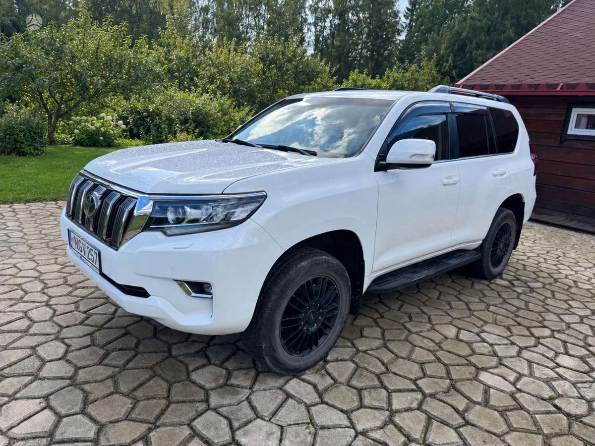 Toyota Land Cruiser - 3