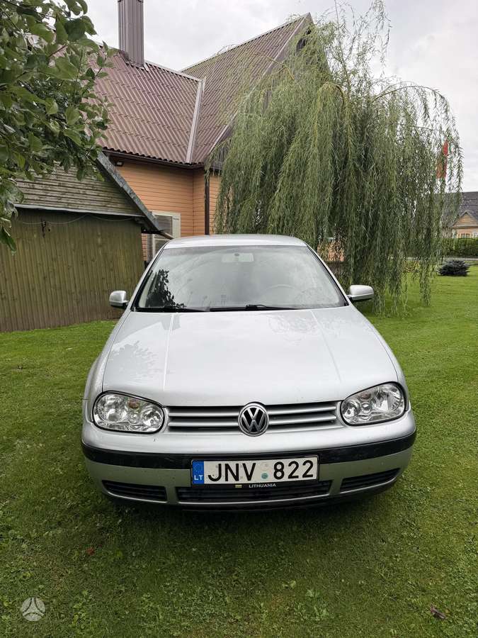 Volkswagen Golf - 2