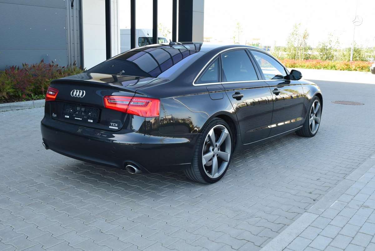 Audi A6, 3.0 l., Седан