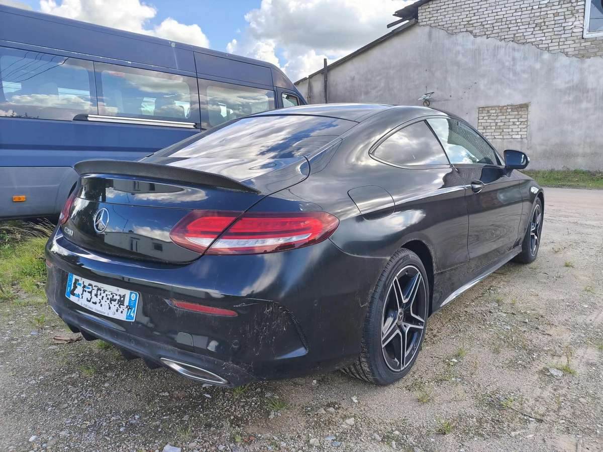 Mercedes-Benz C klasė по частям
