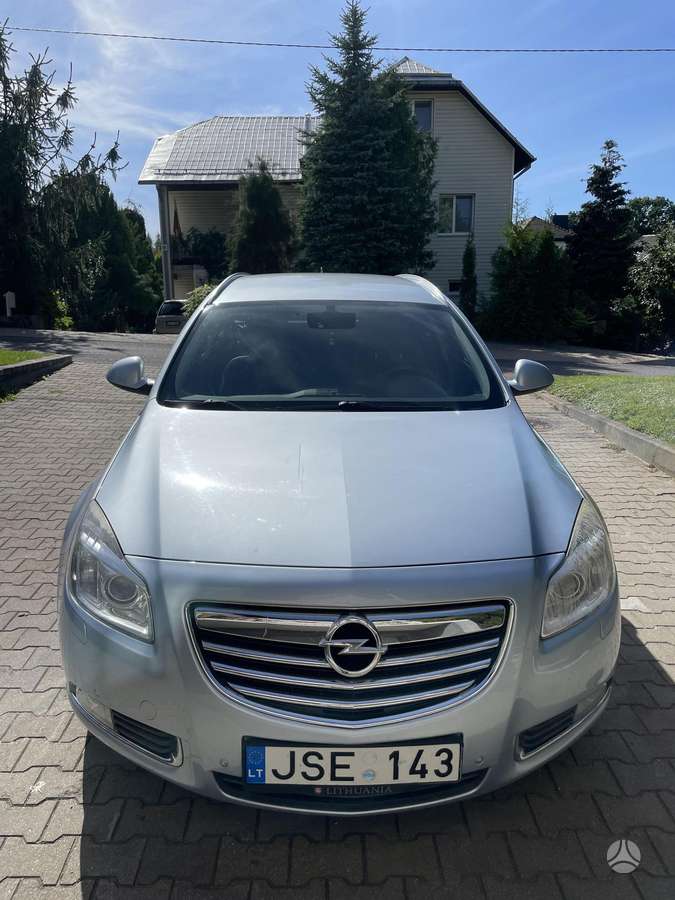 Opel Insignia - 1