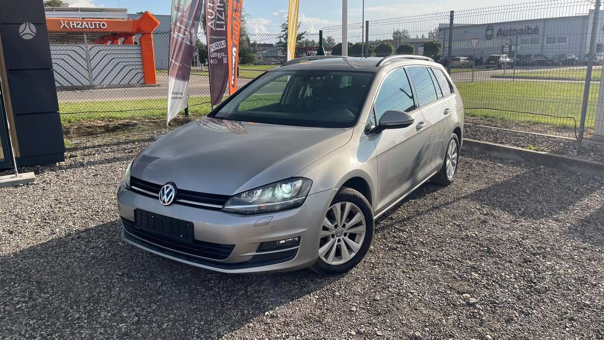 Volkswagen Golf - 5