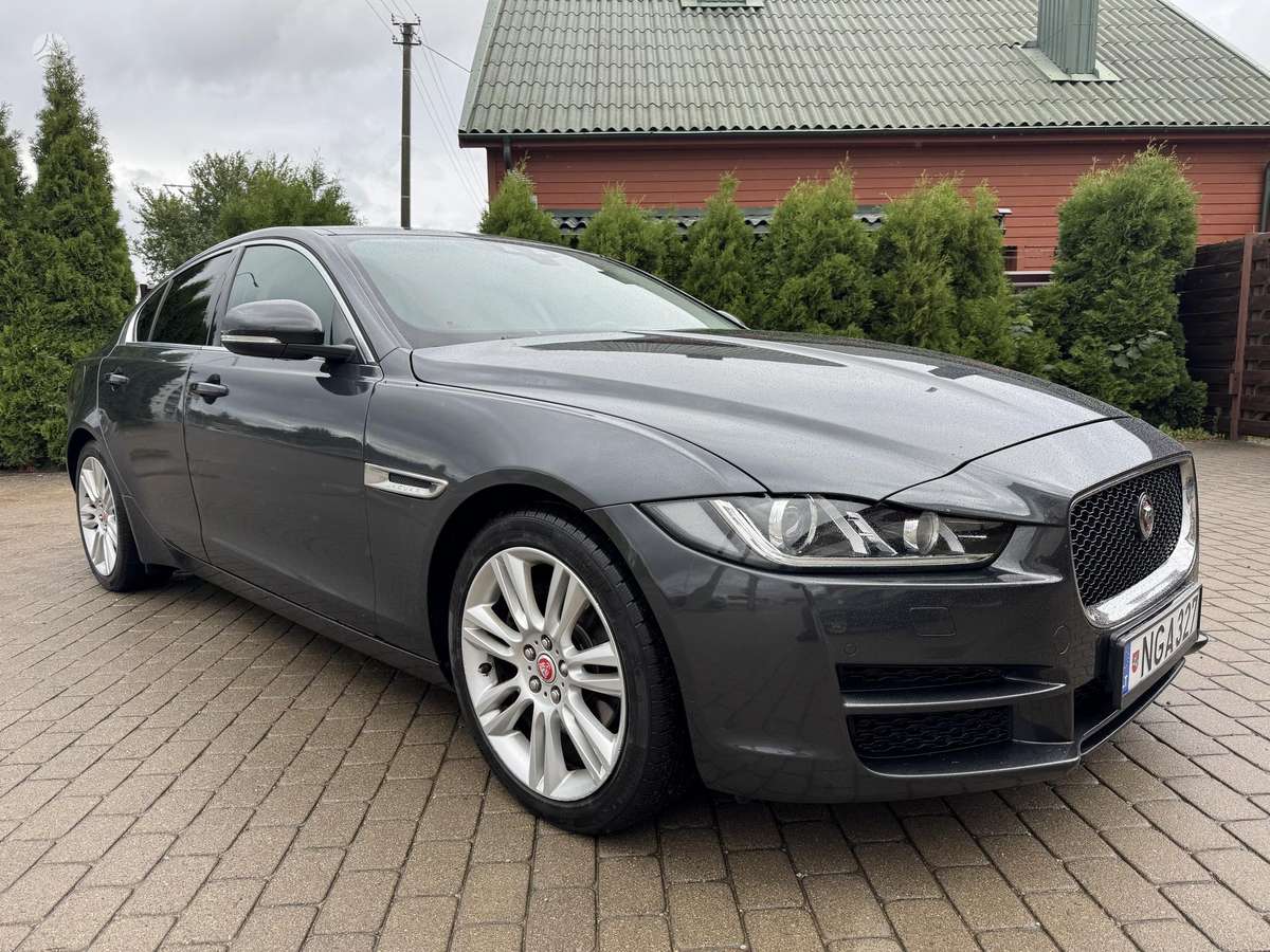 Jaguar XE, 2.0 l., Седан