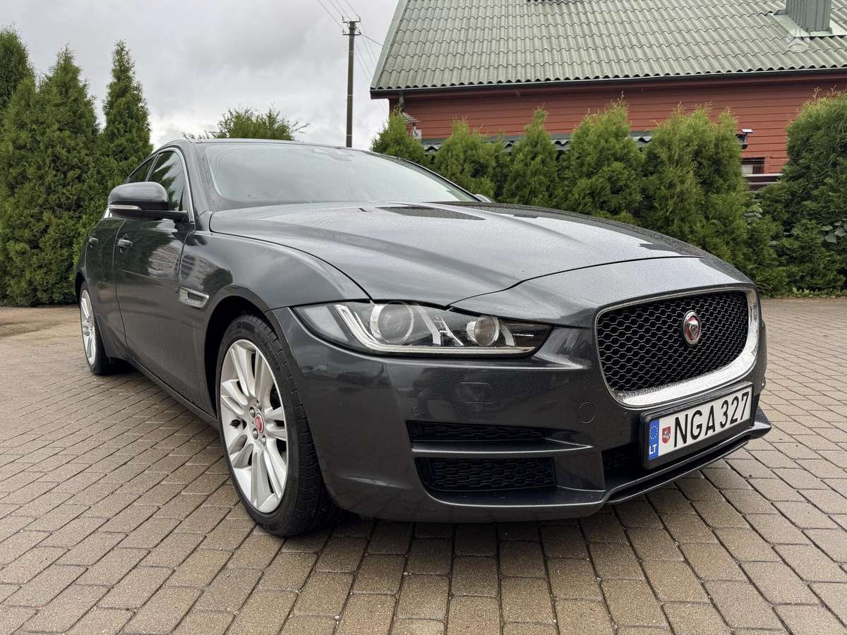 Jaguar XE, 2.0 l., Седан