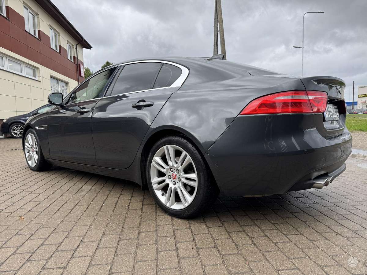 Jaguar XE, 2.0 l., Седан