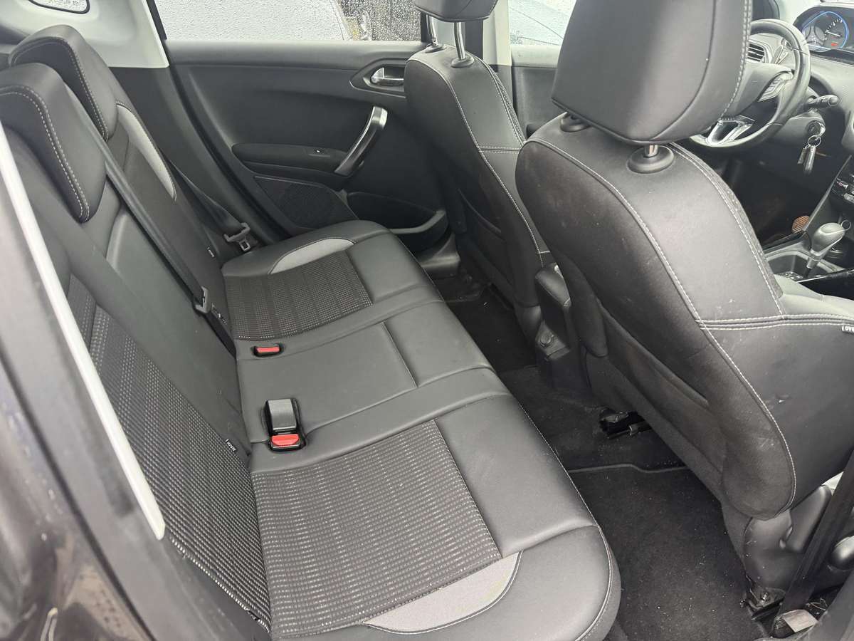 Peugeot 2008, 1.2 l., wagon