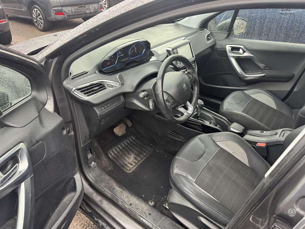 Peugeot 2008, 1.2 l., wagon