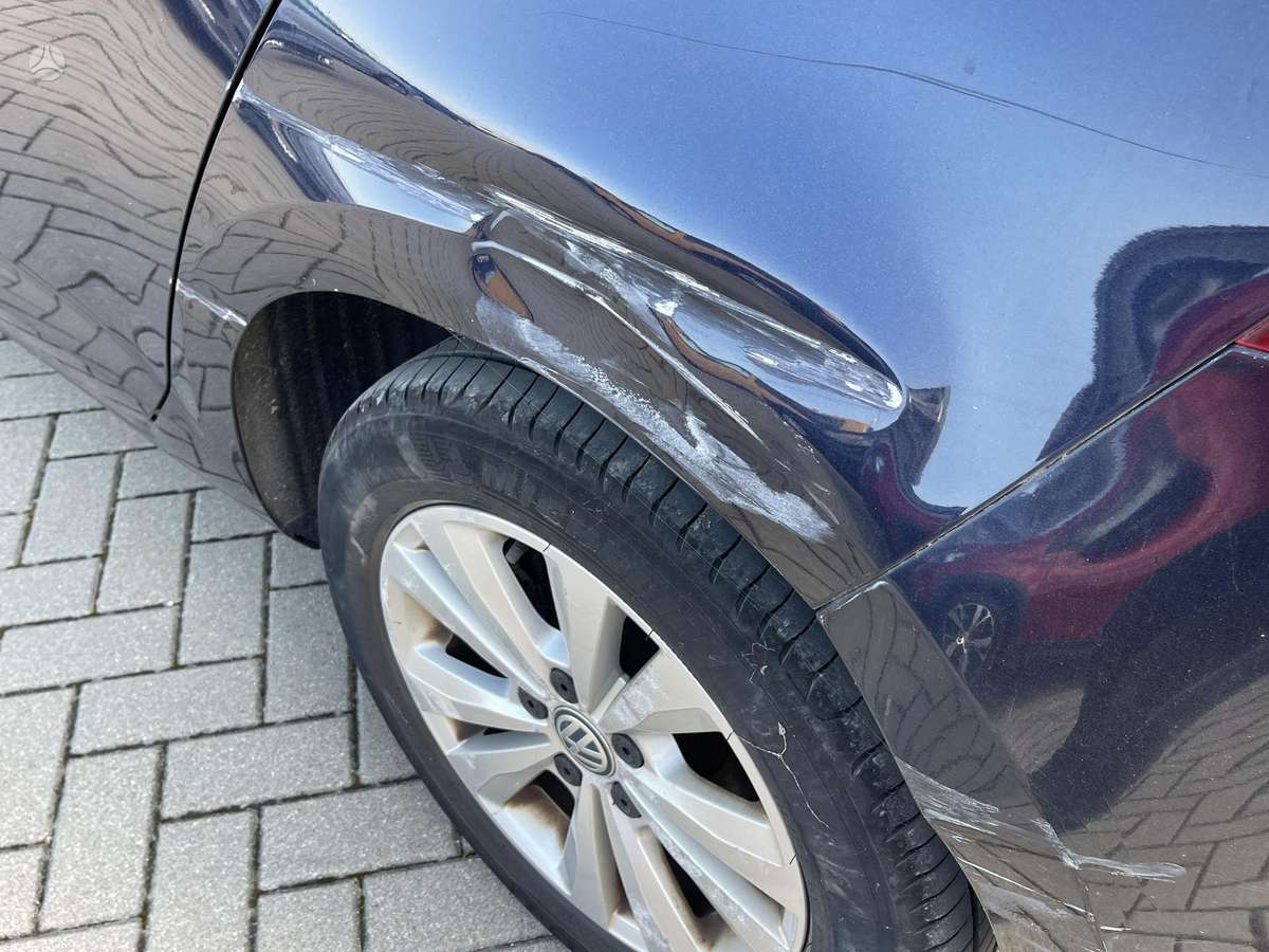 Volkswagen Golf - 9