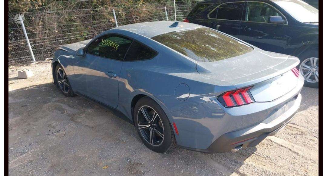 Ford Mustang - 2