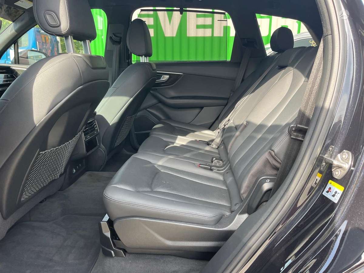 Audi Q7 - 6