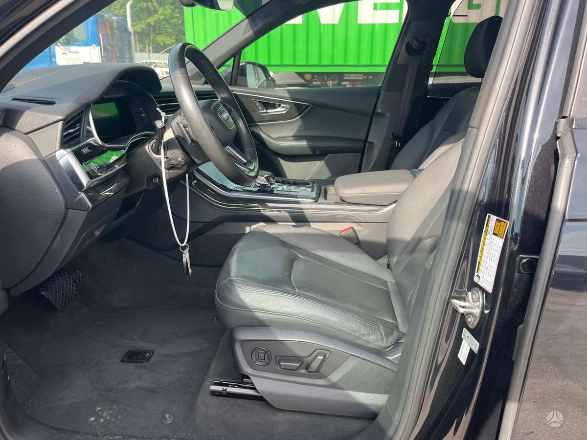 Audi Q7 - 7
