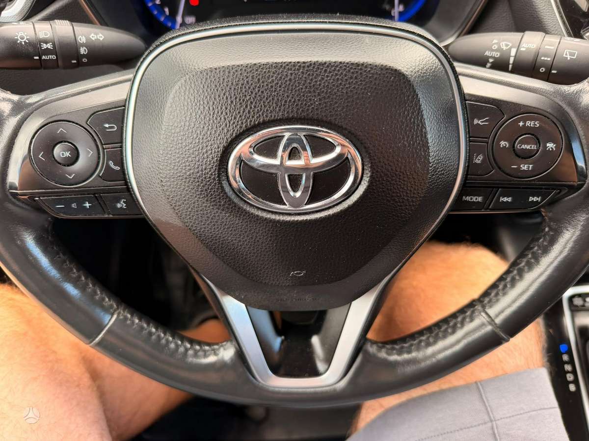 Toyota Corolla - 12