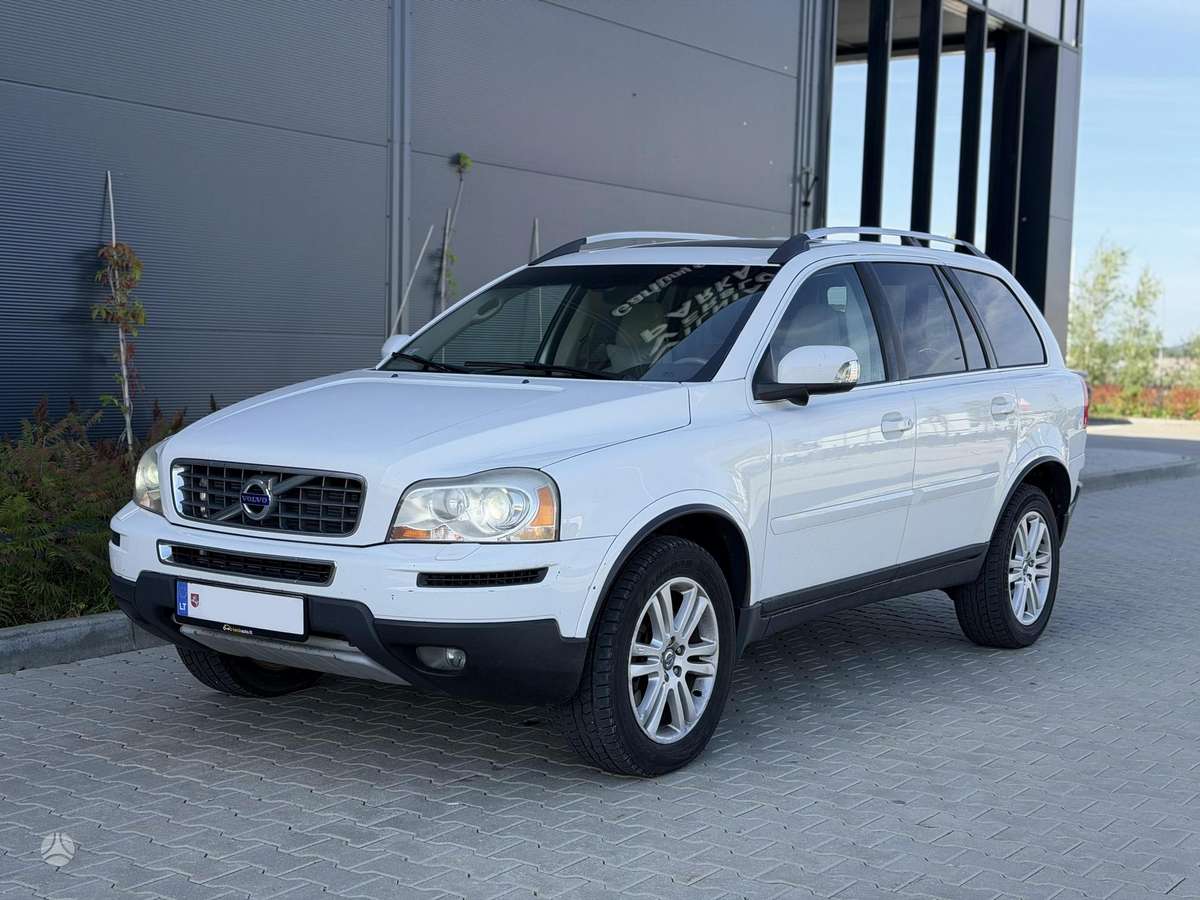 Volvo XC90 - 1