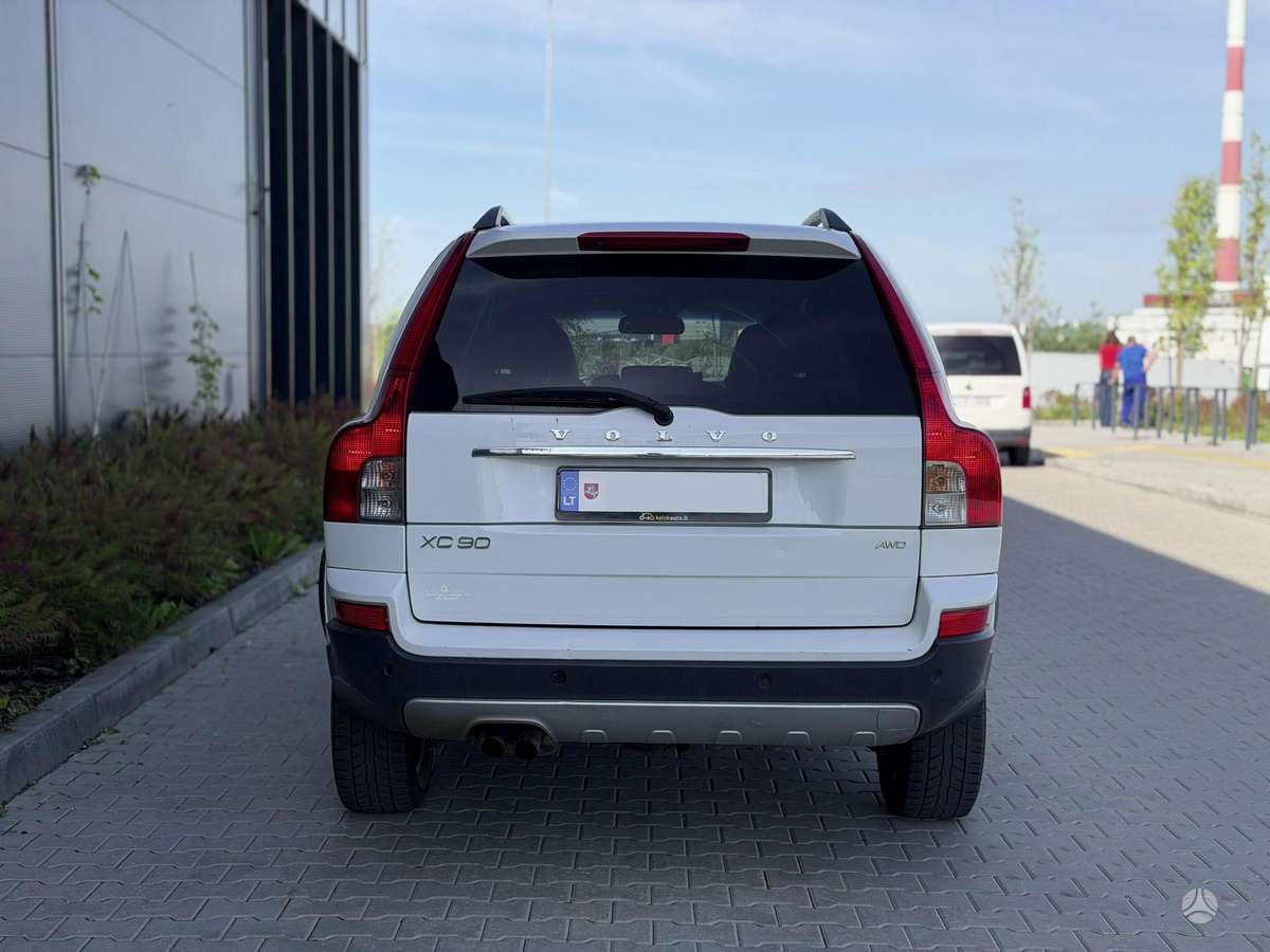 Volvo XC90 - 11