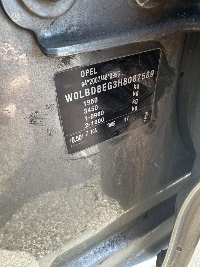 Opel Astra dalimis. Detaliu pristatymas