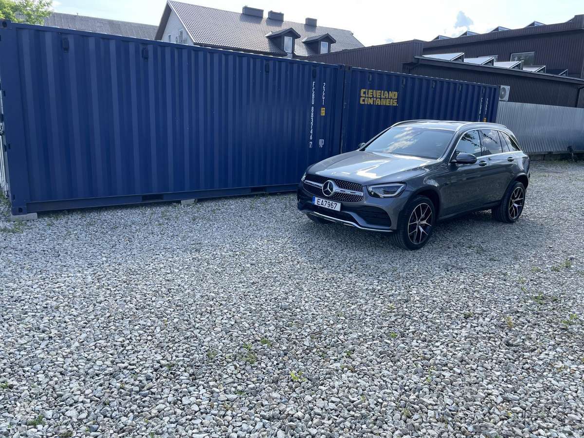 Mercedes-Benz GLC300 - 9