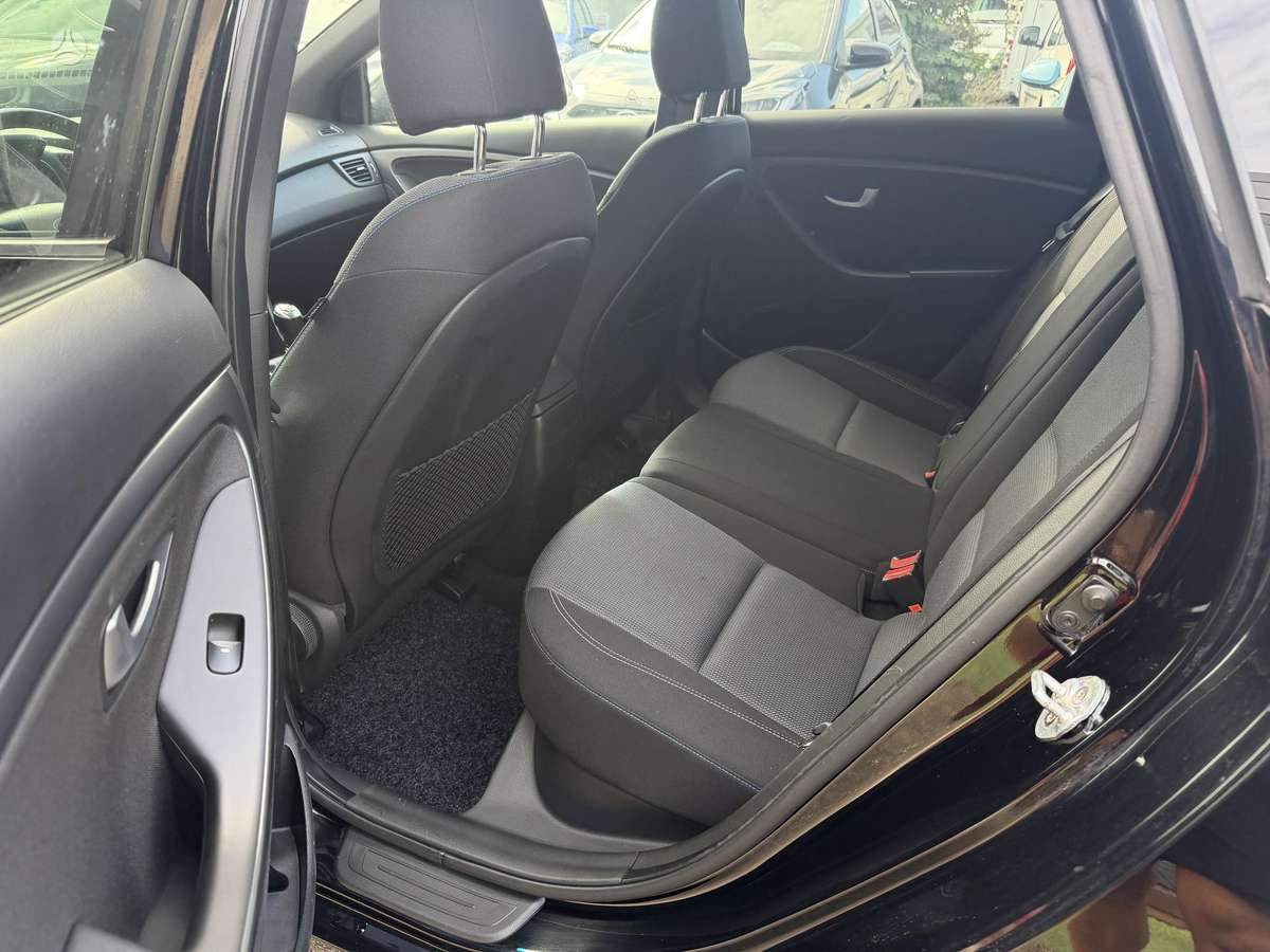 Hyundai i30 - 10