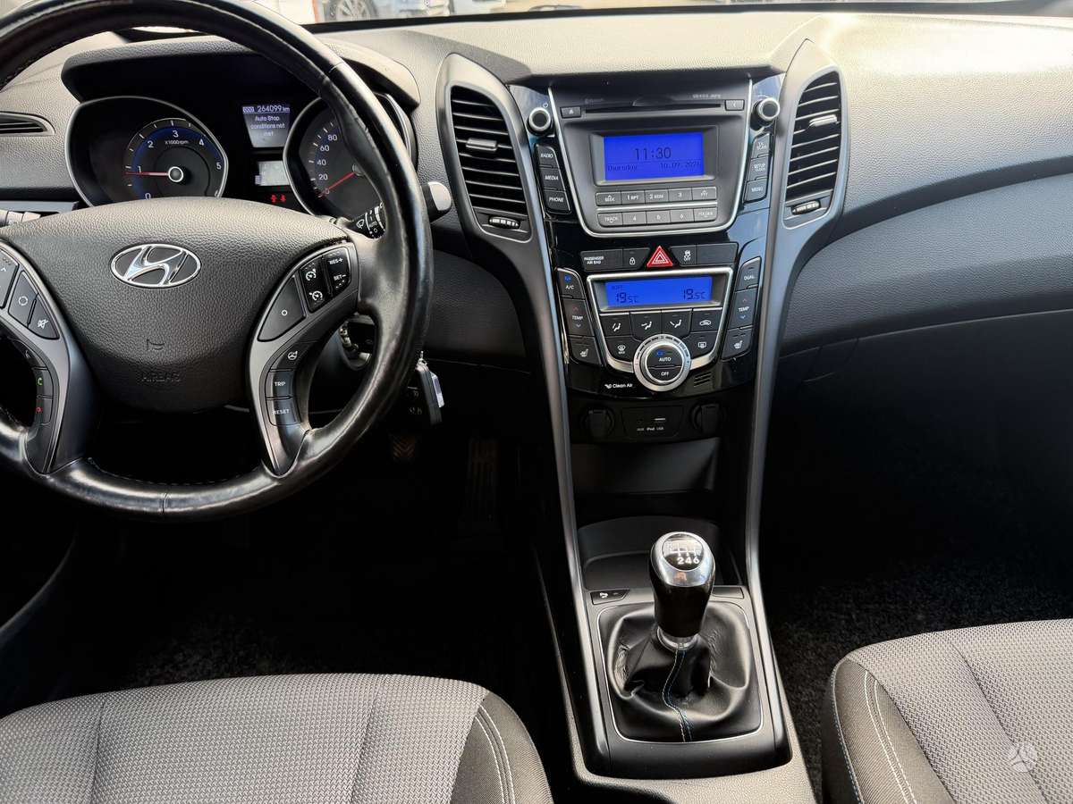 Hyundai i30 - 12