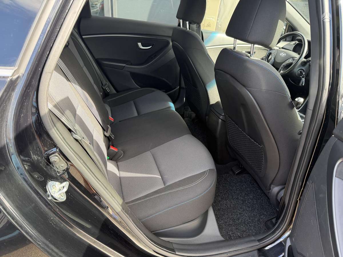 Hyundai i30, 1.6 l., hatchback