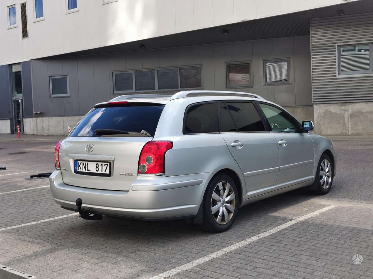 Toyota Avensis - 3