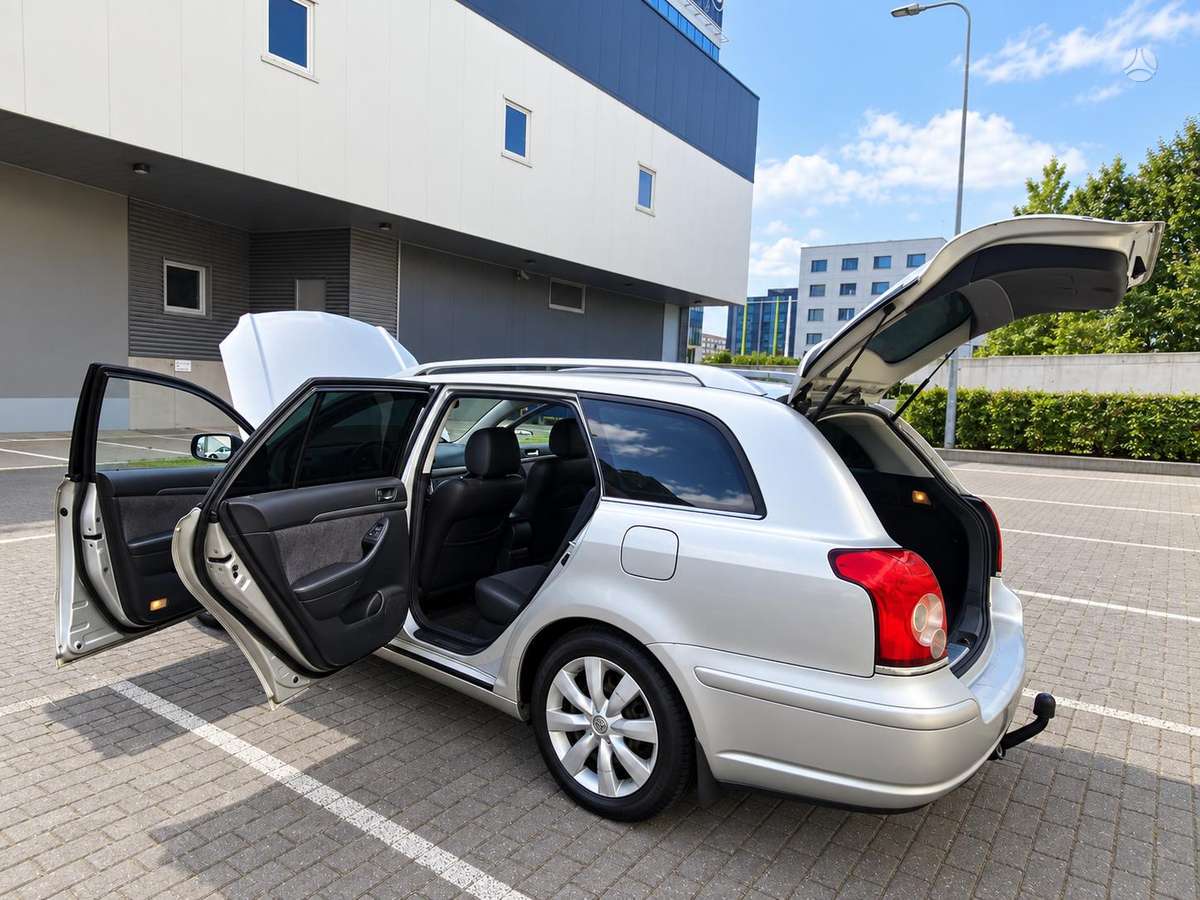 Toyota Avensis - 7