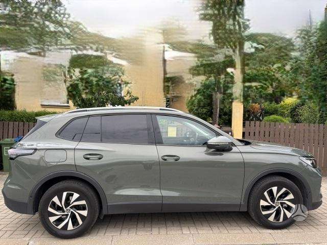 Volkswagen Tiguan - 3
