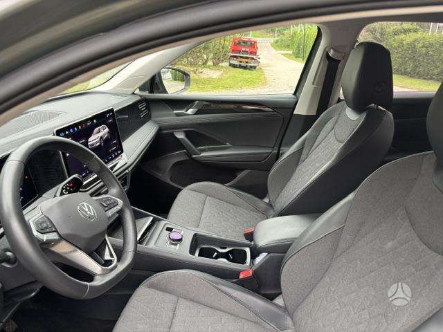 Volkswagen Tiguan - 7