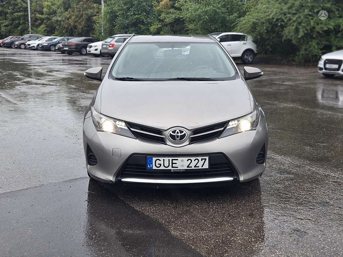 Toyota Auris, 1.4 l., hatchback