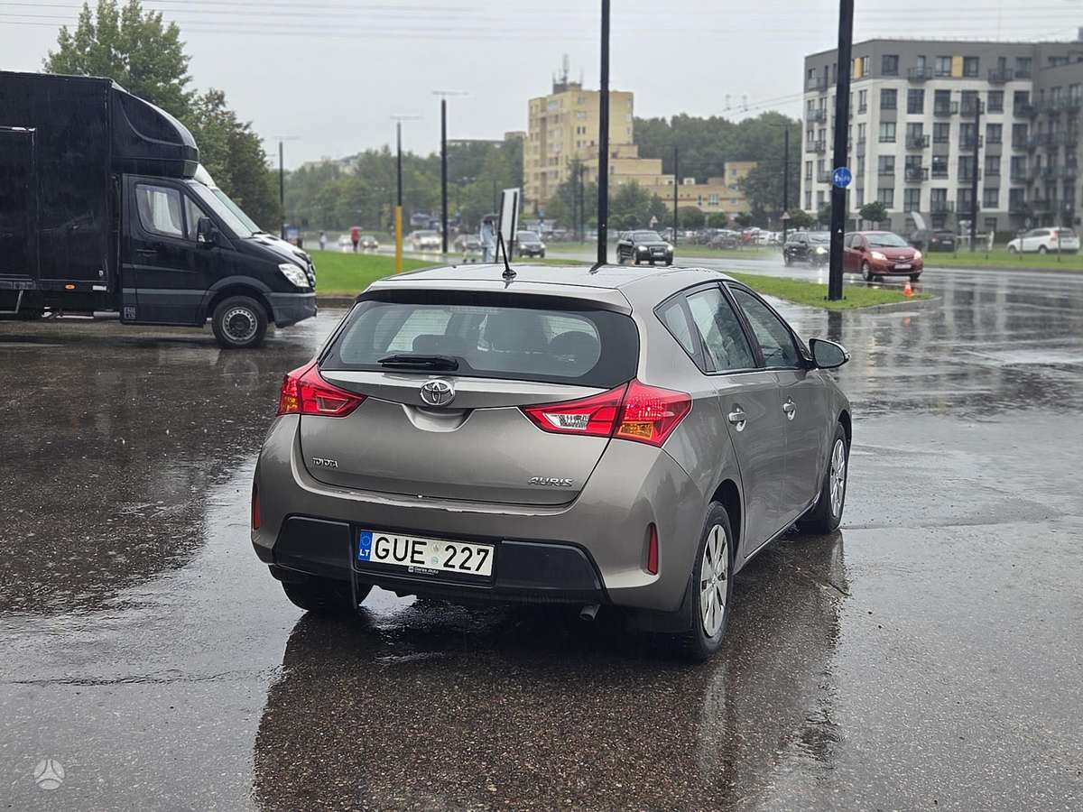 Toyota Auris - 6