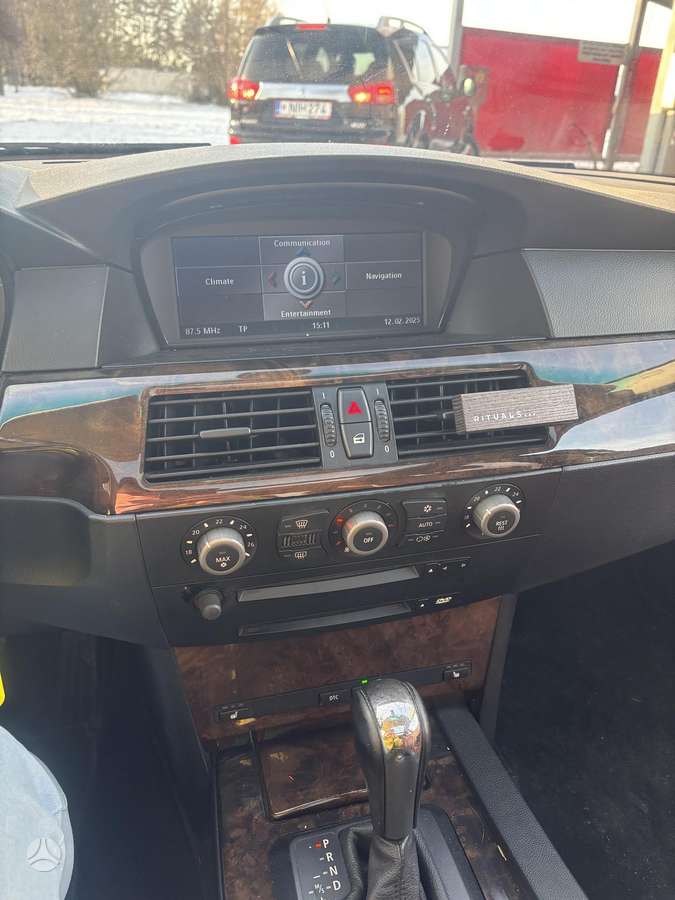 BMW 525, 2.5 l., wagon
