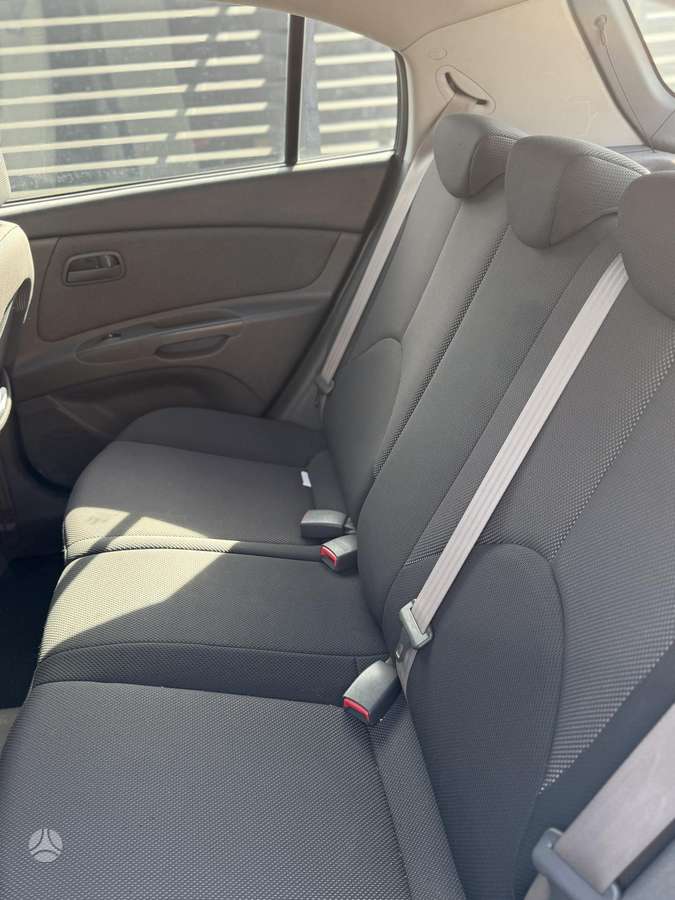 Kia Rio, 1.4 l., Хэтчбек