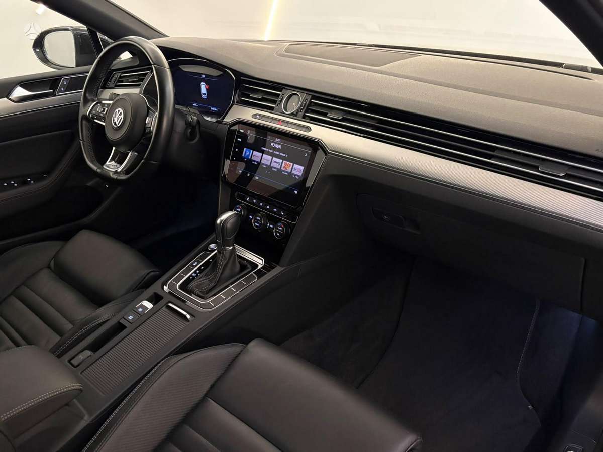 Volkswagen Passat, 1.6 l., Универсал