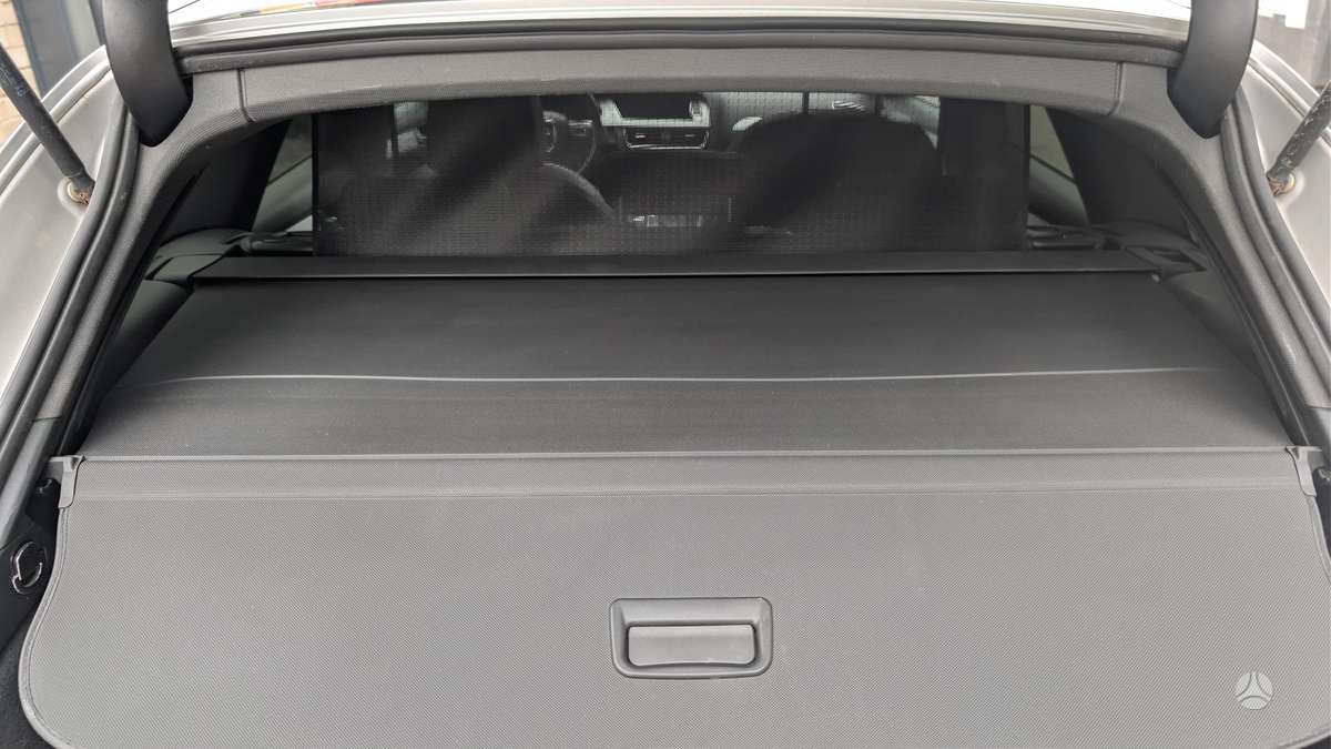 Audi A4, 3.2 l., universalas