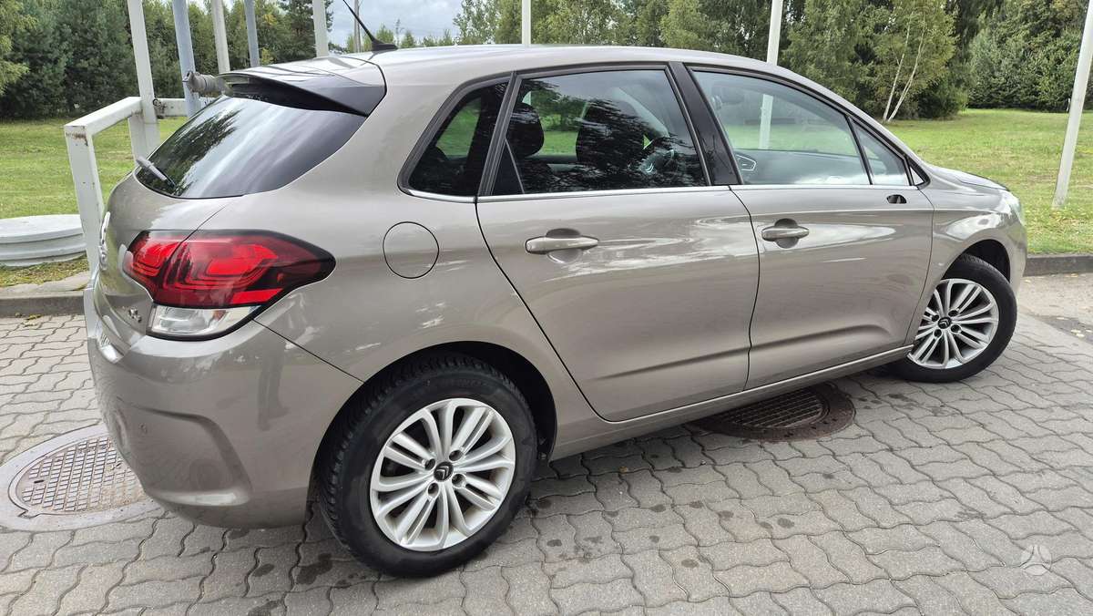 Citroën C4 - 12