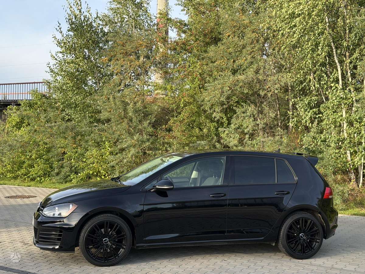Volkswagen Golf - 3