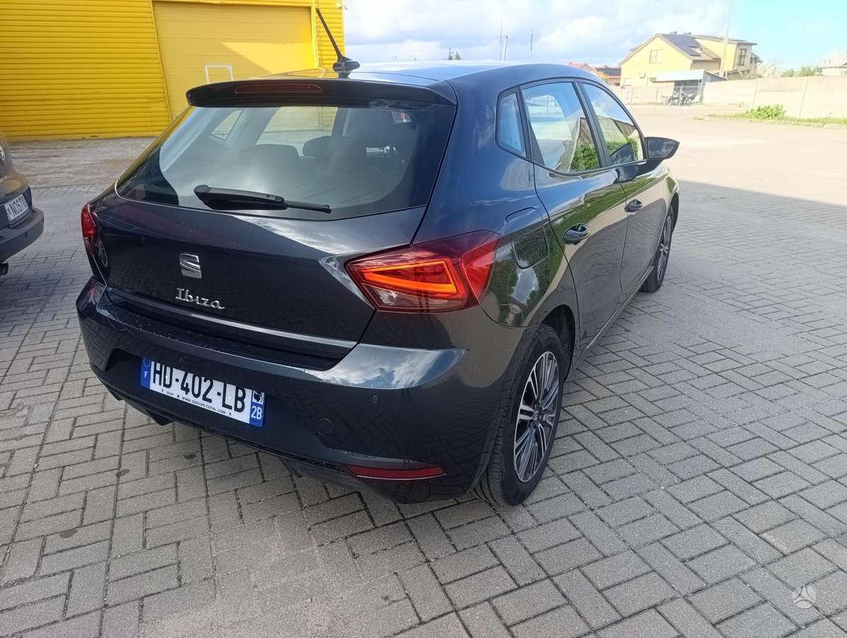SEAT Ibiza - 4