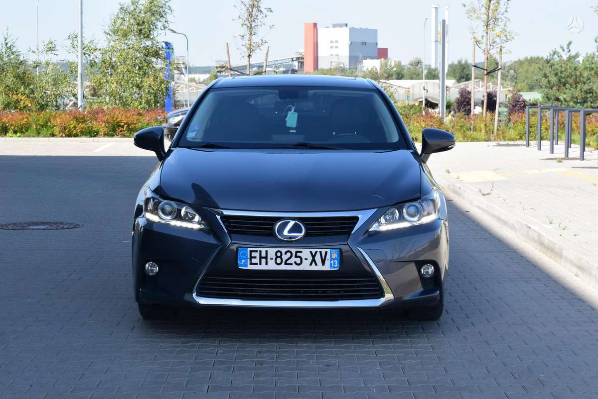Lexus CT 200h - 2