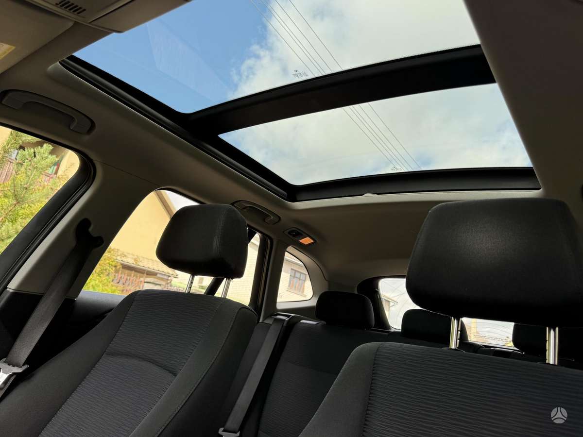 BMW X1, 2.0 l., off-road / crossover