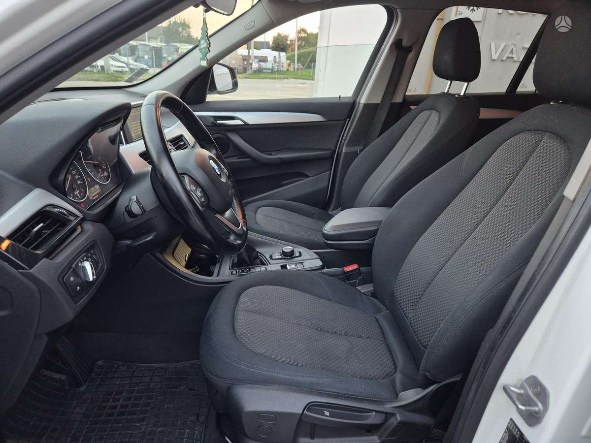 BMW X1, 2.0 l., Внедорожник / Кроссовер