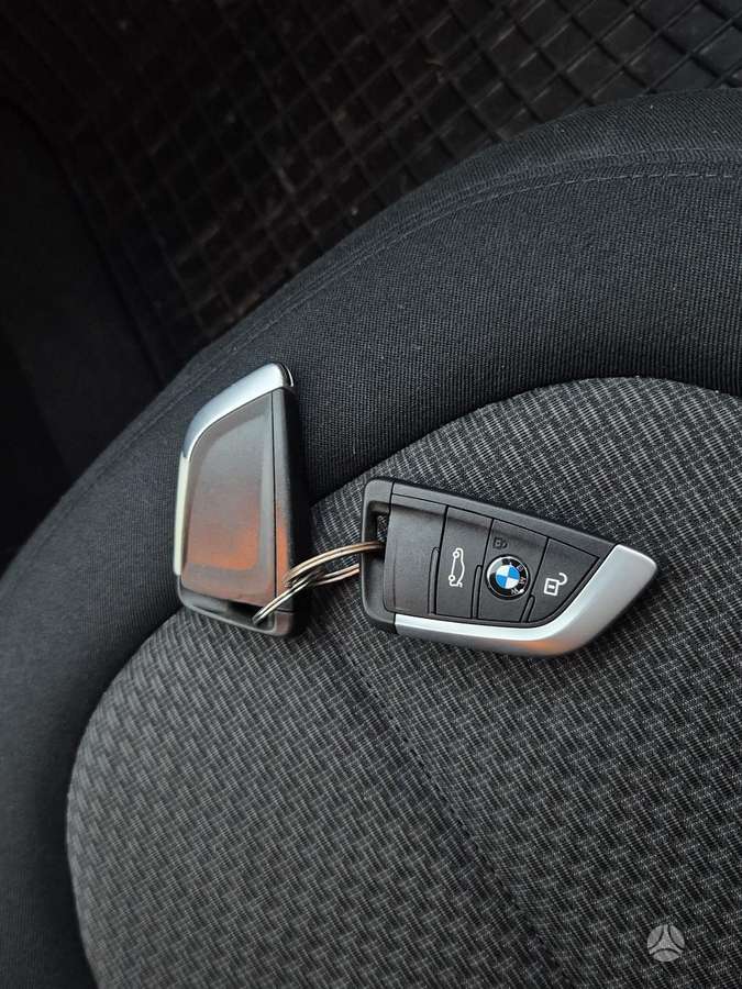 BMW X1, 2.0 l., Внедорожник / Кроссовер