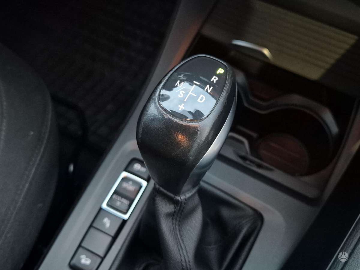 BMW X1, 2.0 l., Внедорожник / Кроссовер