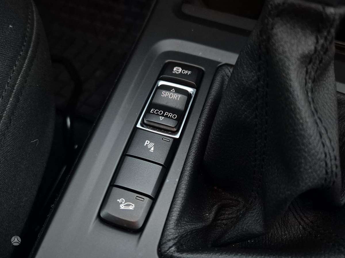 BMW X1, 2.0 l., Внедорожник / Кроссовер