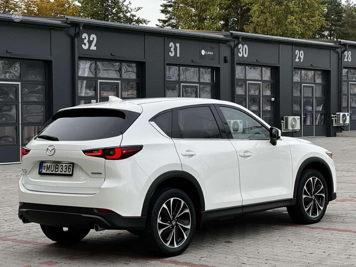 Mazda CX-5, 2.5 l., off-road / crossover