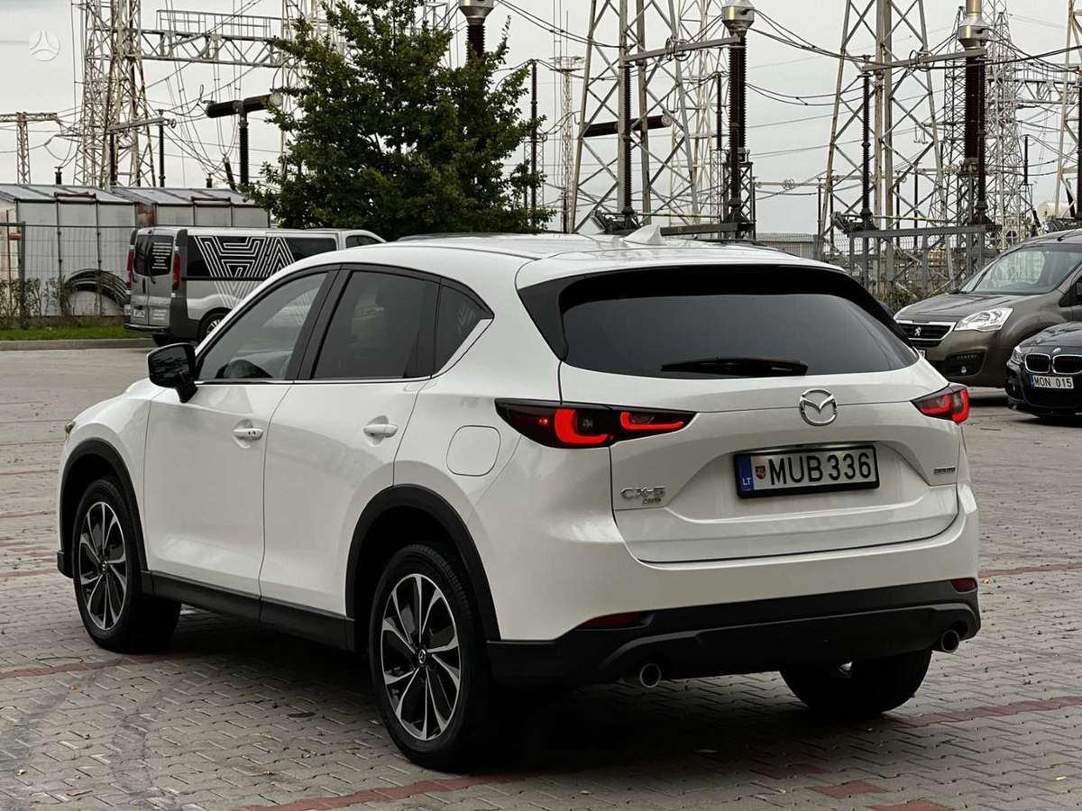 Mazda CX-5, 2.5 l., off-road / crossover